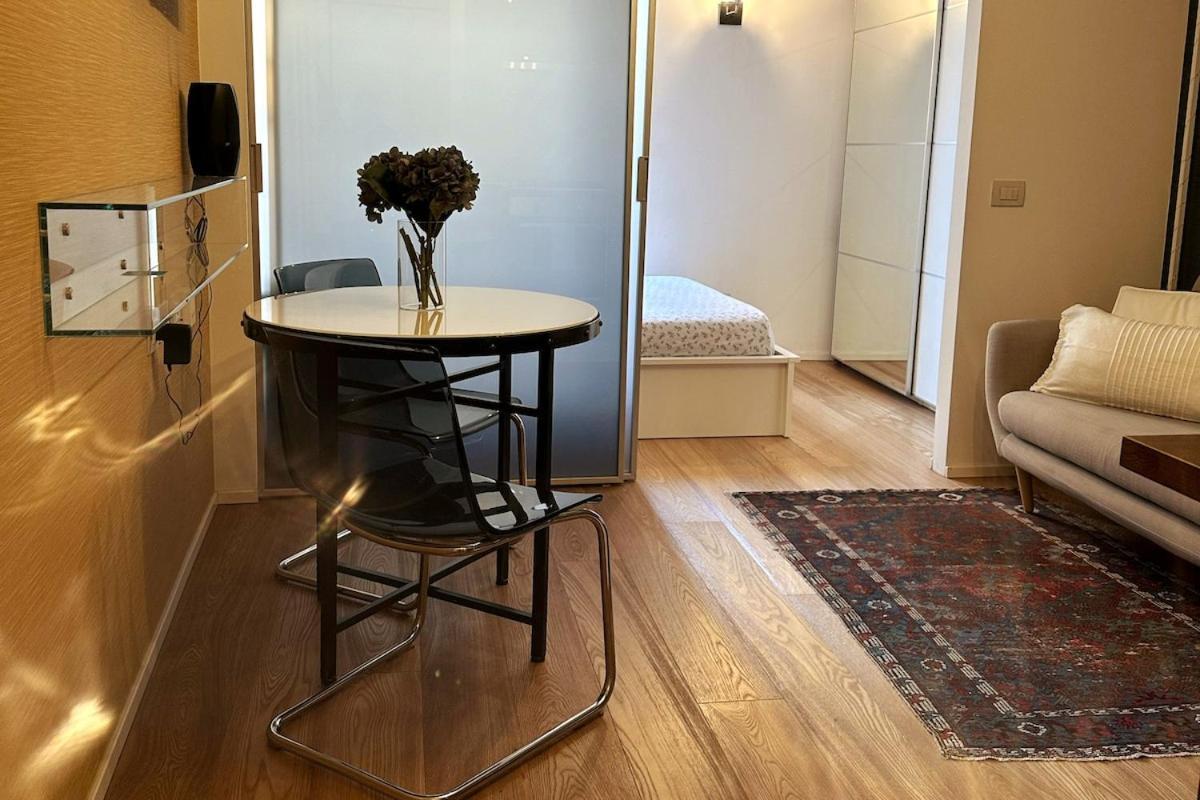 Apartment Stylish Navigli - Comfort & Good Vibes *